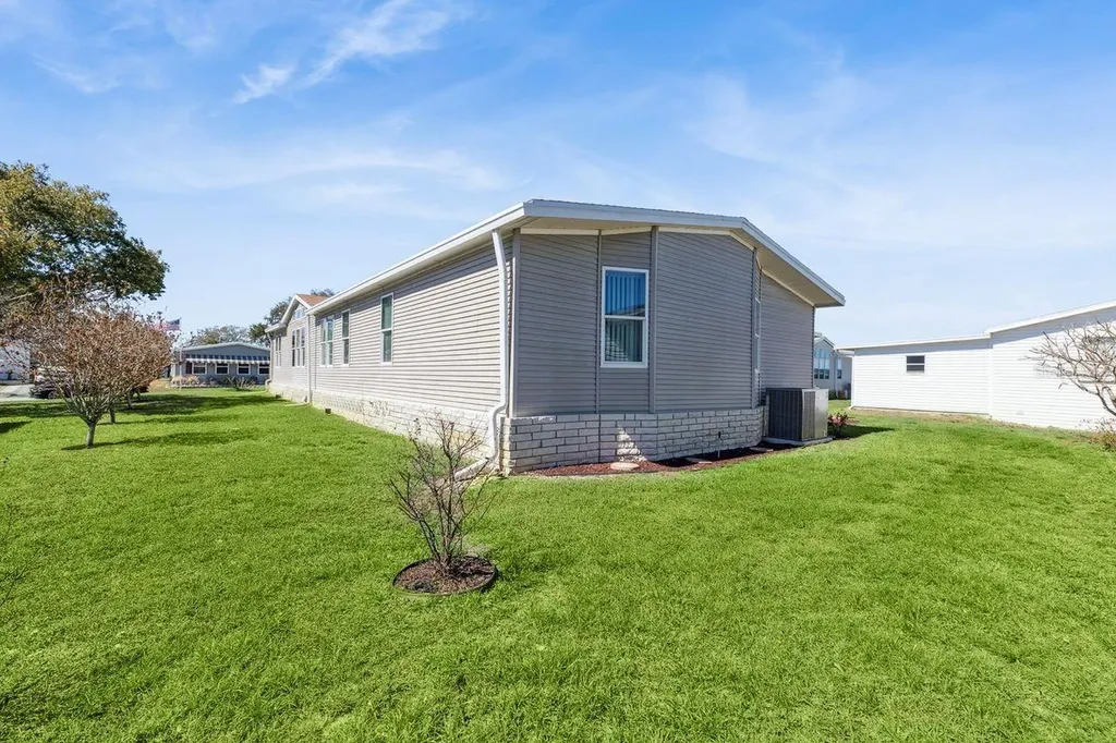 6636 Westchester Drive NE Winter Haven FL 33881