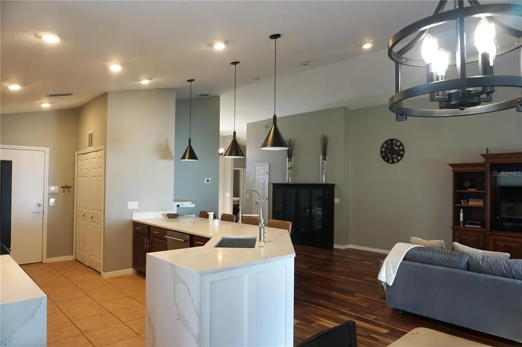 9991 Brodbeck Boulevard Orlando FL 32832