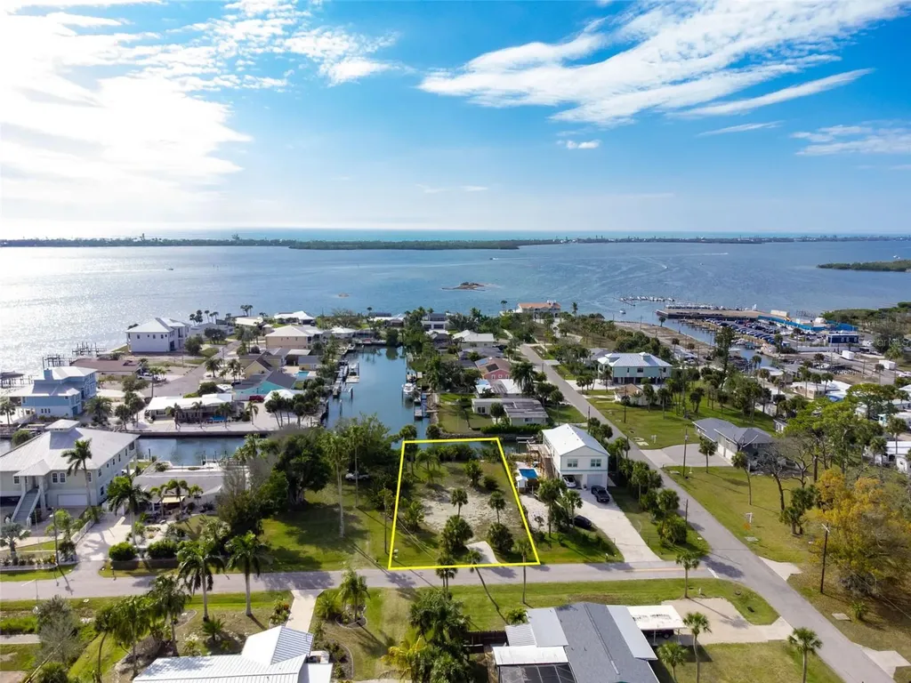 46 Harbor Lane Englewood FL 34223