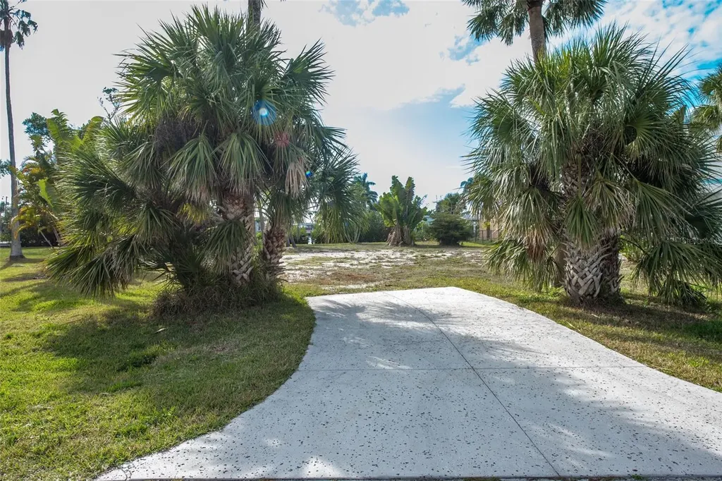 46 Harbor Lane Englewood FL 34223