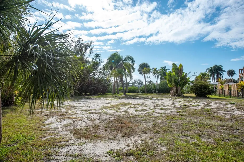 46 Harbor Lane Englewood FL 34223