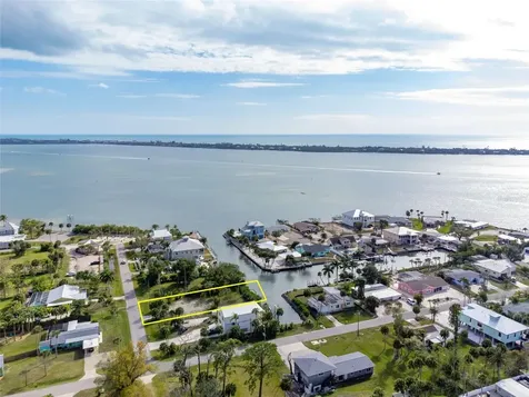 46 Harbor Lane Englewood FL 34223