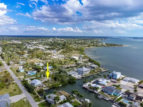 46 Harbor Lane Englewood FL 34223