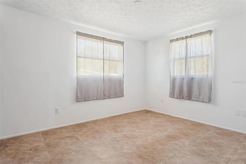 8105 Alpine Avenue Tampa FL 33619