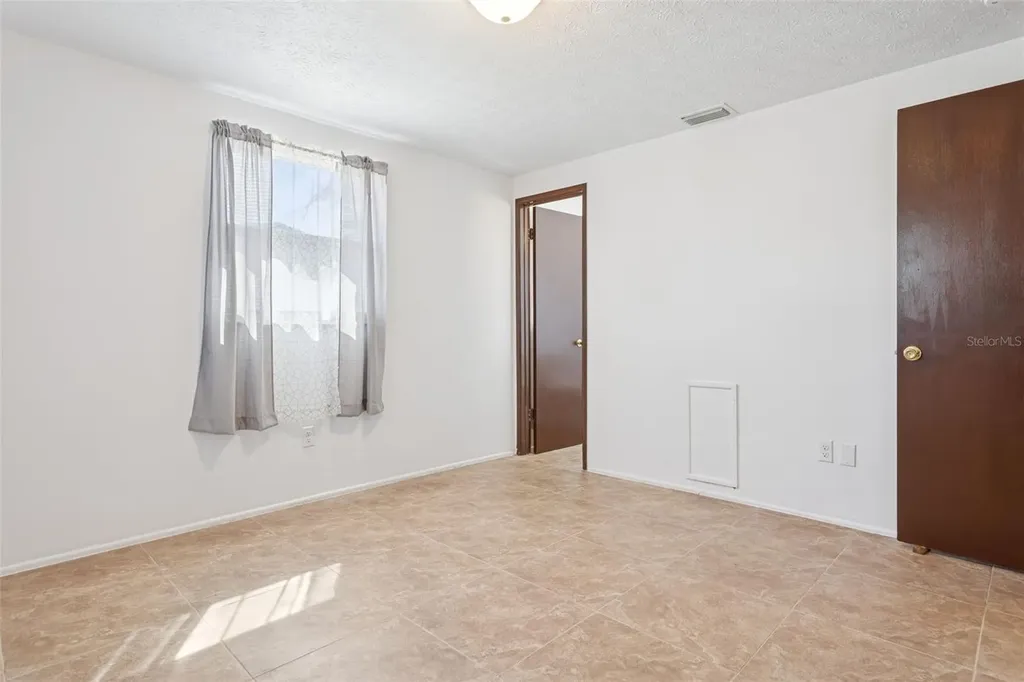 8105 Alpine Avenue Tampa FL 33619