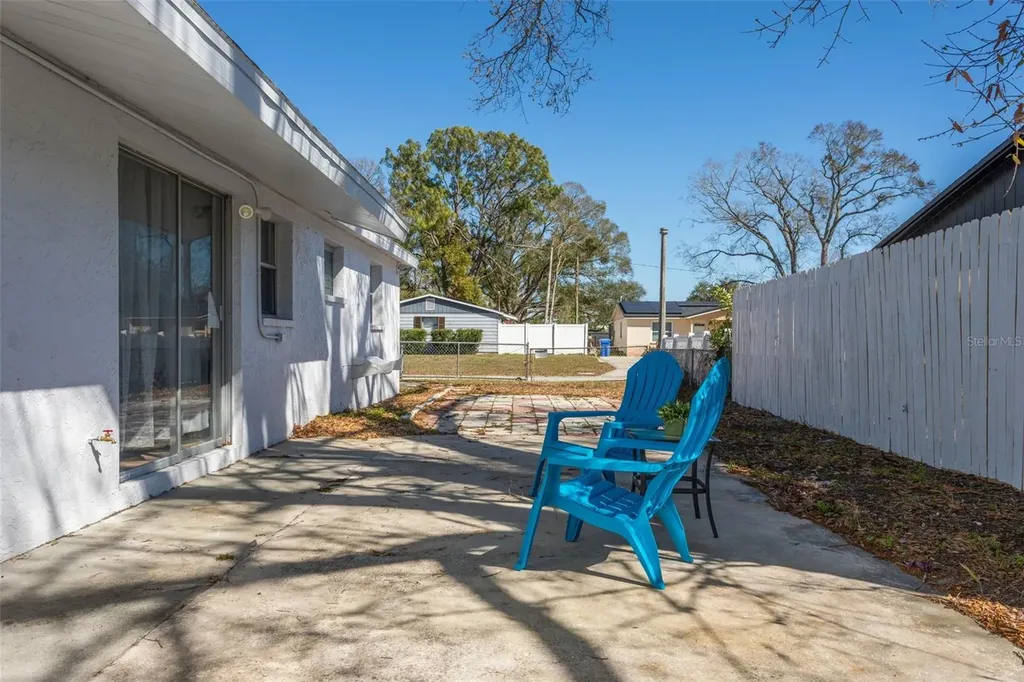 8105 Alpine Avenue Tampa FL 33619