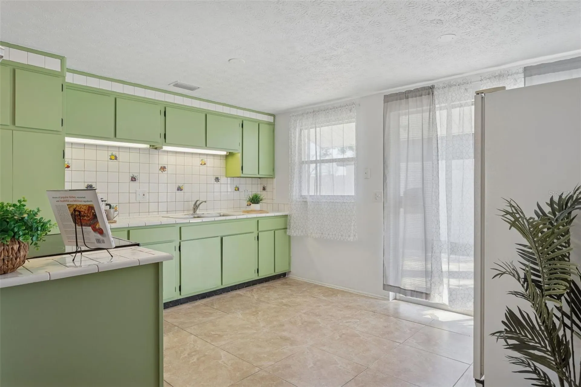 8105 Alpine Avenue Tampa FL 33619