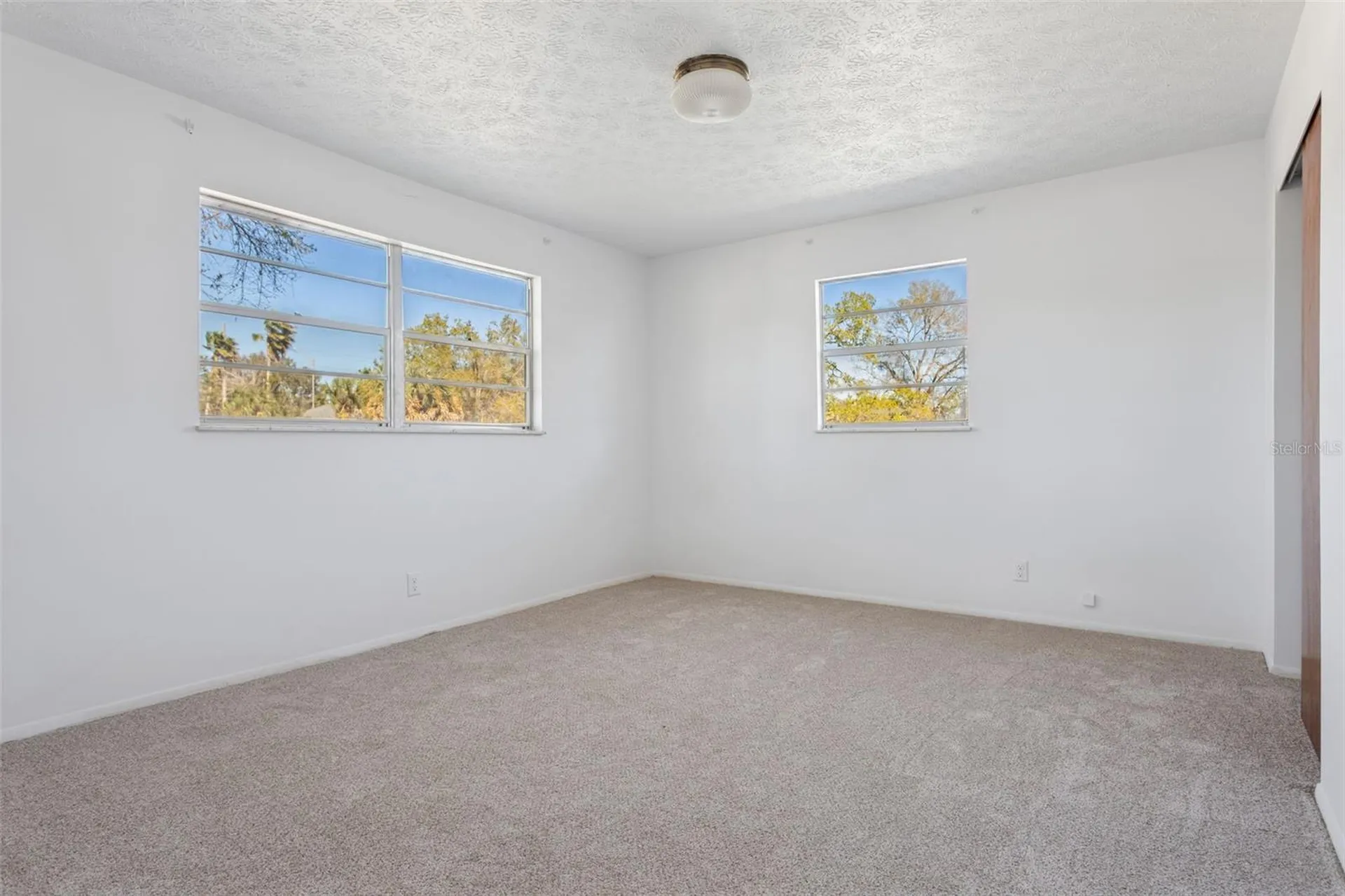 8105 Alpine Avenue Tampa FL 33619