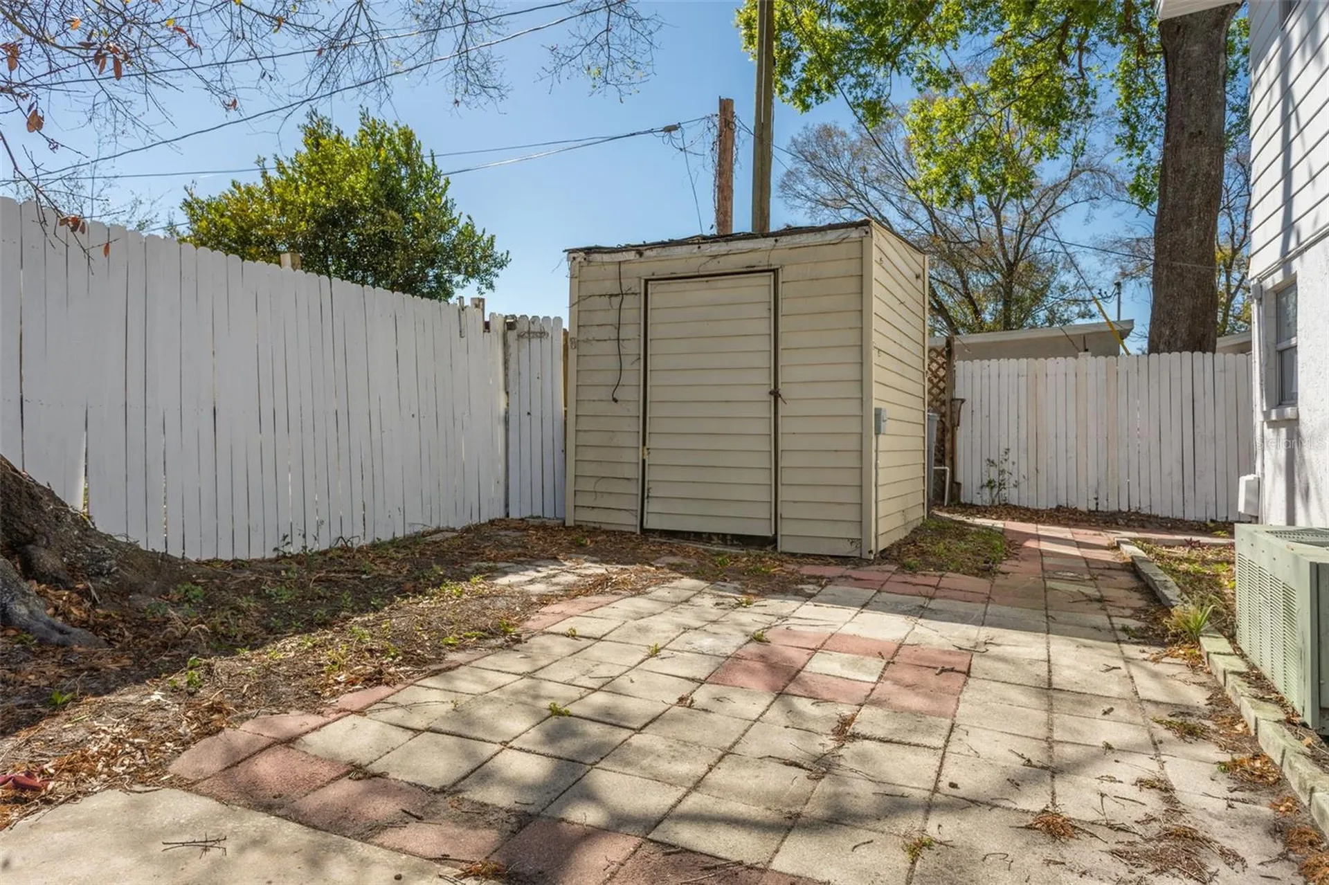 8105 Alpine Avenue Tampa FL 33619