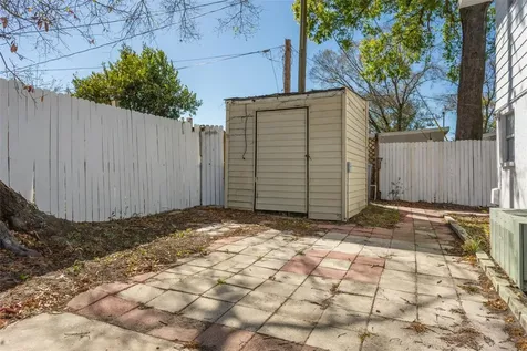 8105 Alpine Avenue Tampa FL 33619