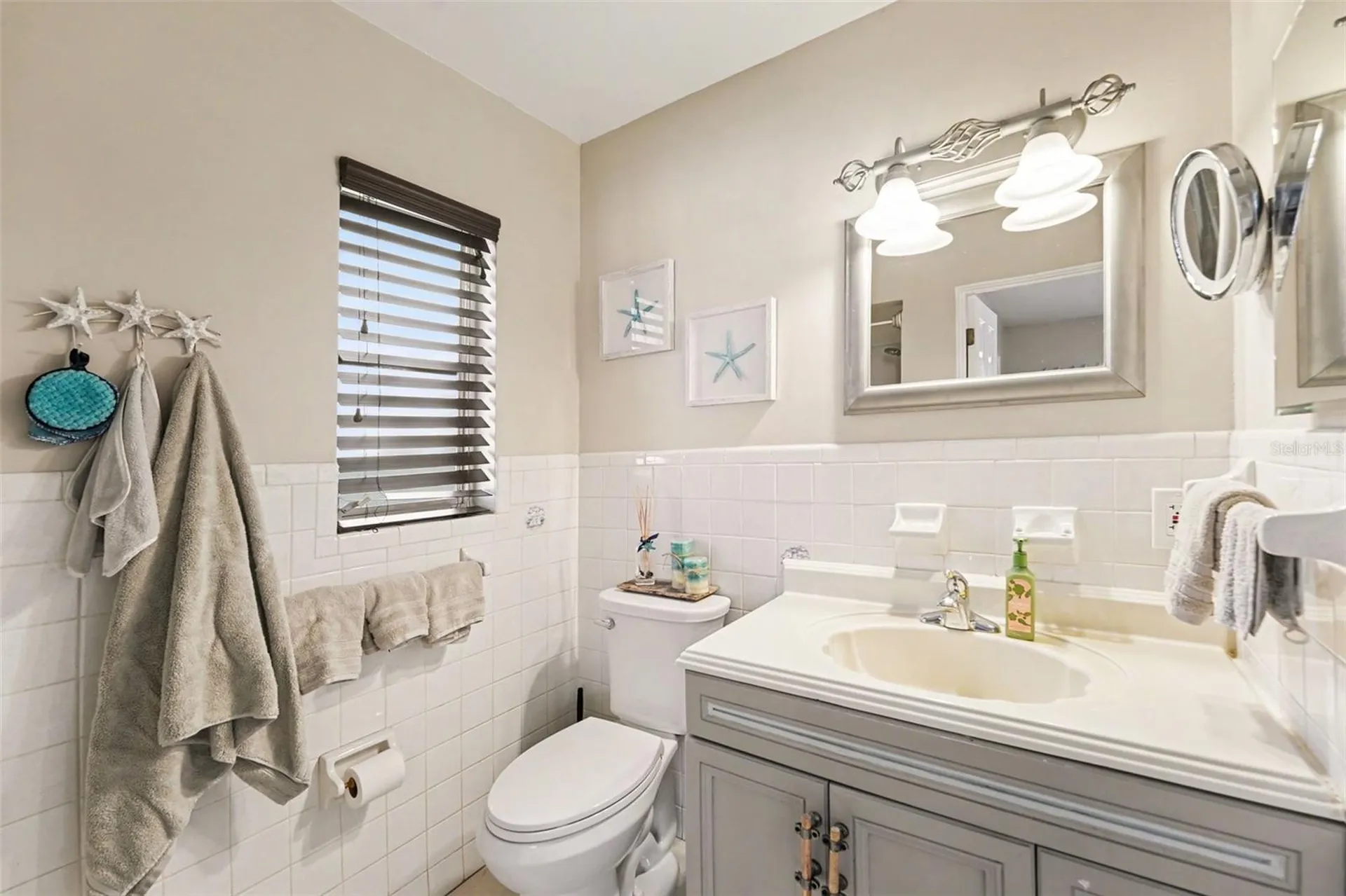11653 Pinedale Avenue Seminole FL 33772