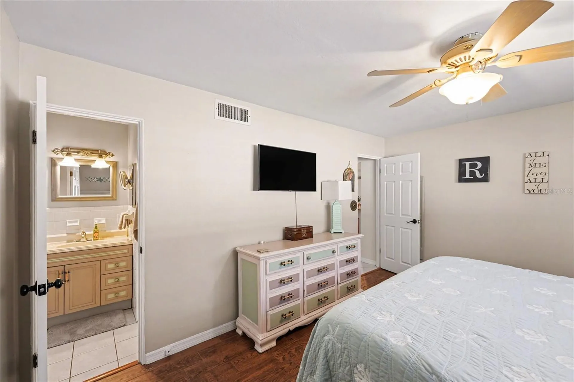 11653 Pinedale Avenue Seminole FL 33772