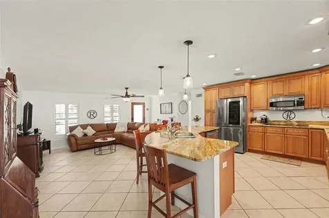 11653 Pinedale Avenue Seminole FL 33772