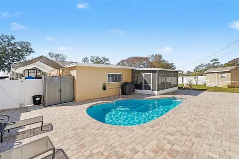 11653 Pinedale Avenue Seminole FL 33772