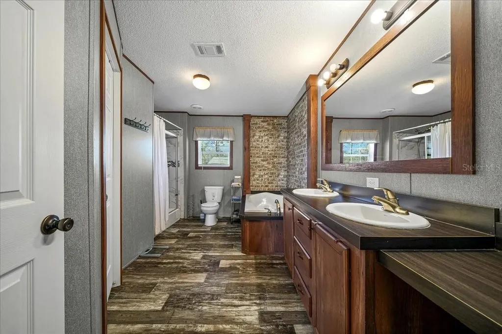 6270 SE 147th Court Morriston FL 32668