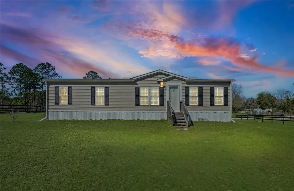 6270 SE 147th Court Morriston FL 32668