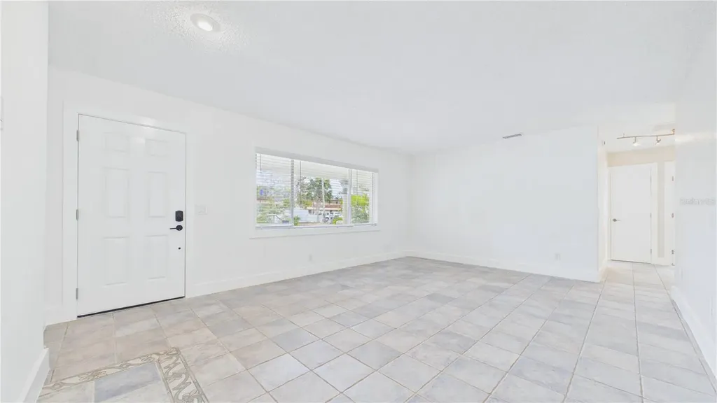 2807 45th Street S Gulfport FL 33711
