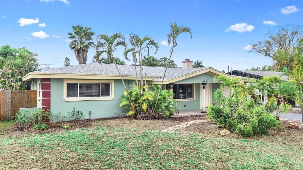 2807 45th Street S Gulfport FL 33711
