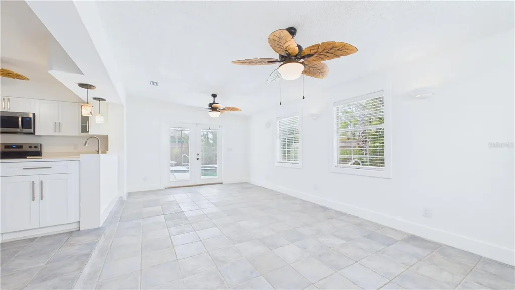 2807 45th Street S Gulfport FL 33711