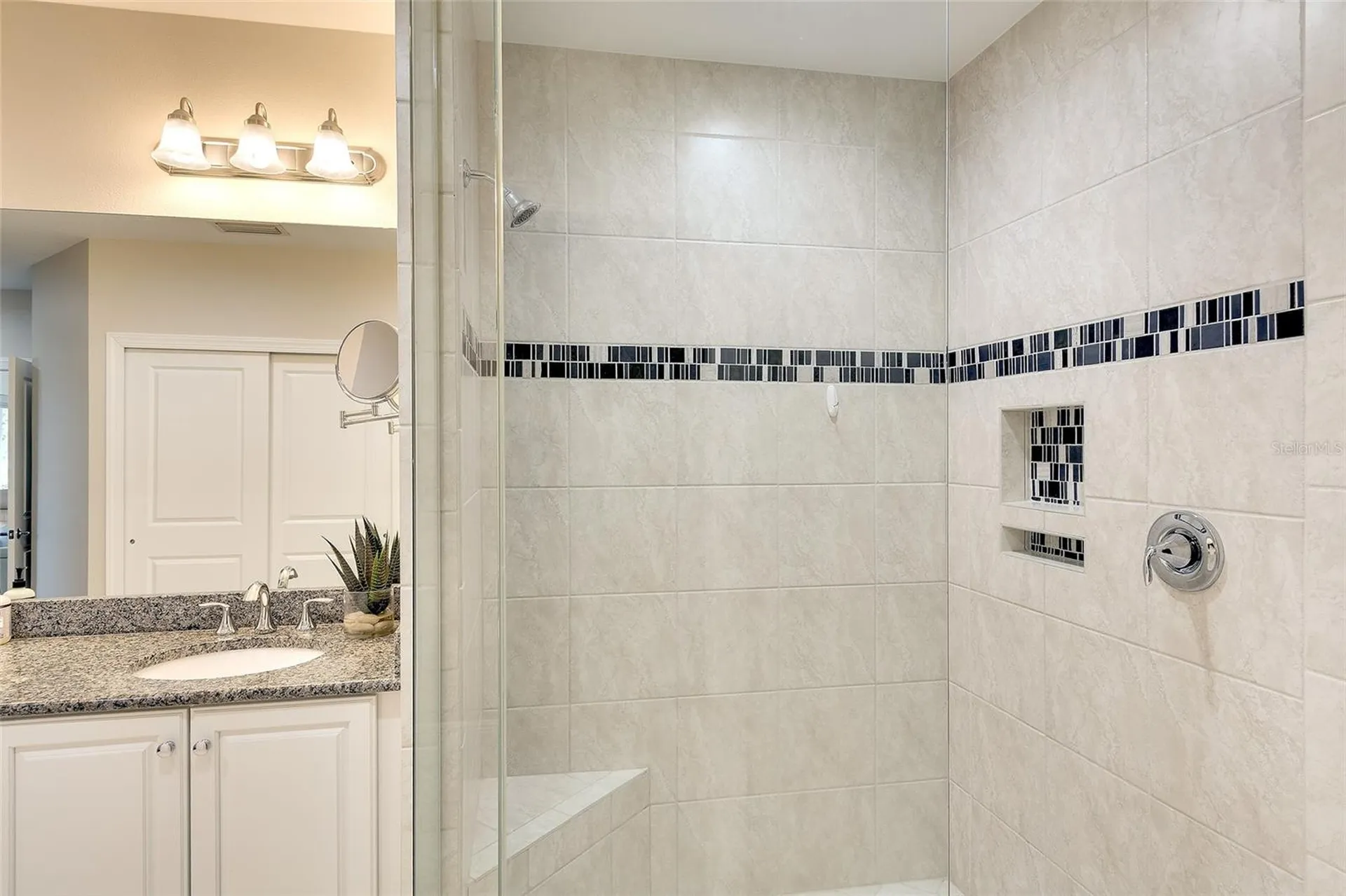 7482 Divot Loop Bradenton FL 34202