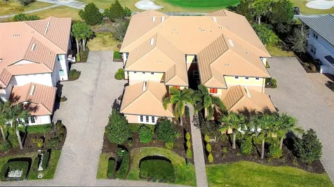 7482 Divot Loop Bradenton FL 34202