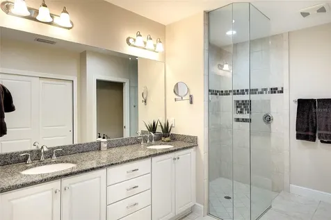 7482 Divot Loop Bradenton FL 34202