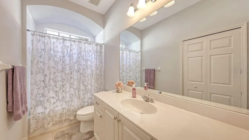7423 Sea Island Lane Bradenton FL 34201