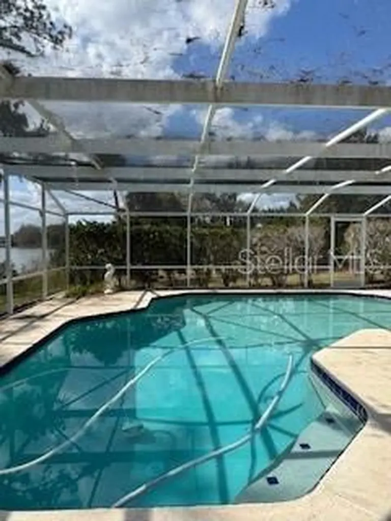 58 S Kentucky Avenue Umatilla FL 32784