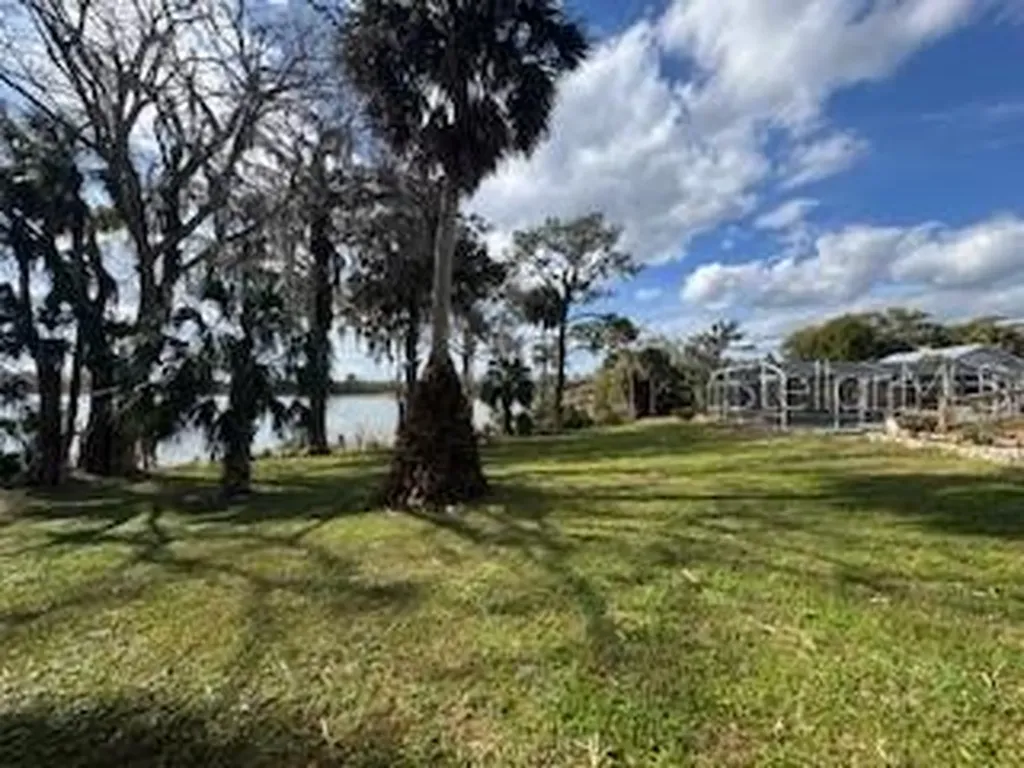 58 S Kentucky Avenue Umatilla FL 32784
