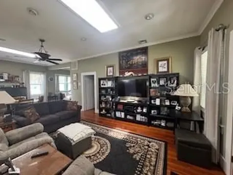 58 S Kentucky Avenue Umatilla FL 32784