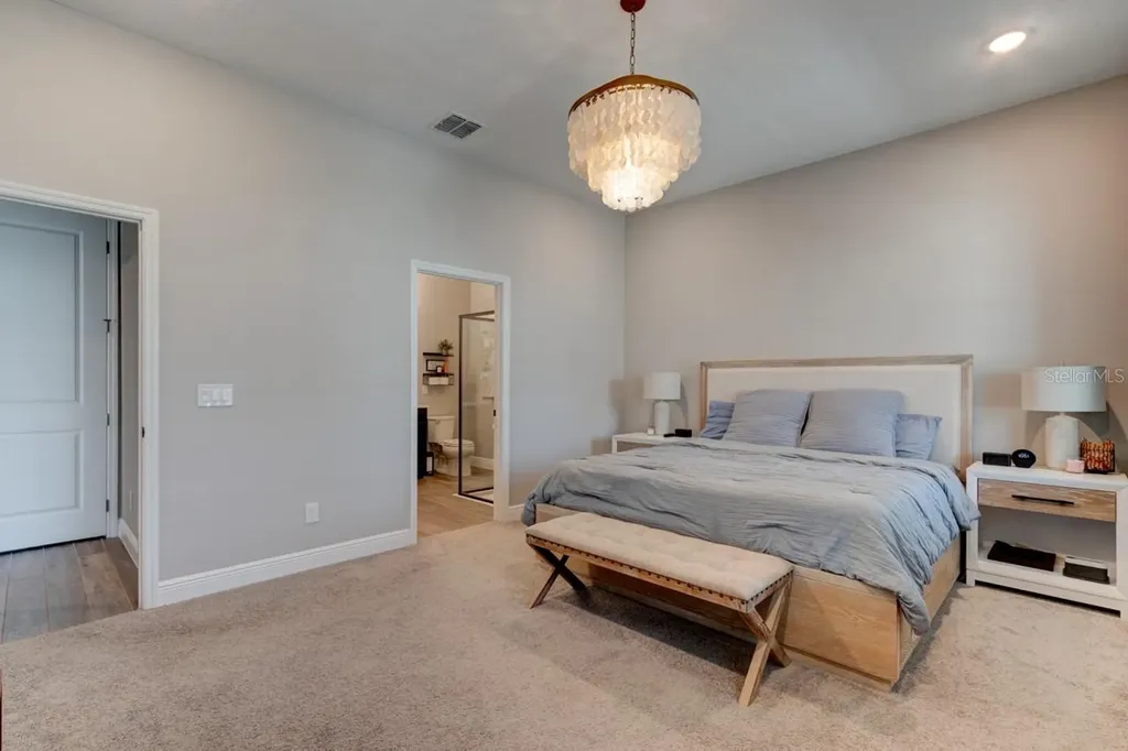828 Middleton Street Debary FL 32713