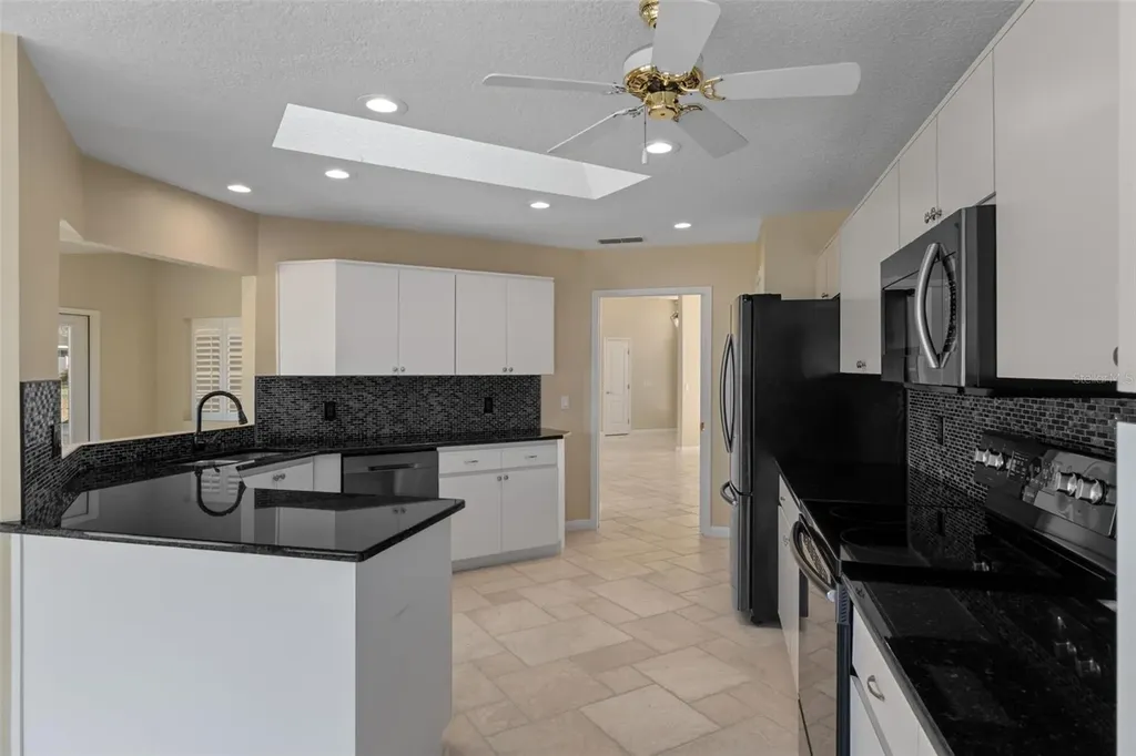 13 S Enclave Point S Homosassa FL 34446