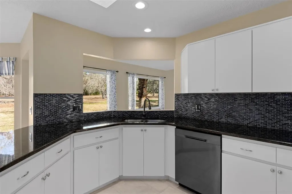 13 S Enclave Point S Homosassa FL 34446