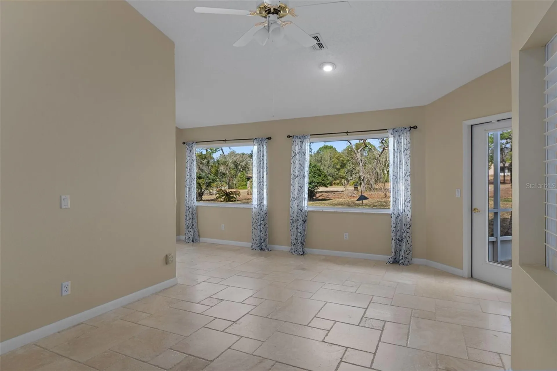 13 S Enclave Point S Homosassa FL 34446