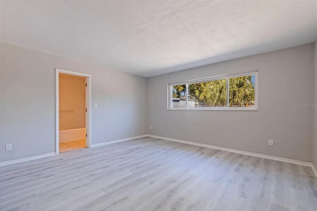 1013 55th Terrace S St Petersburg FL 33705