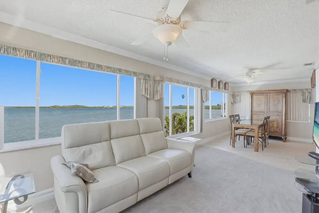 6511 Driftwood Drive Hudson FL 34667