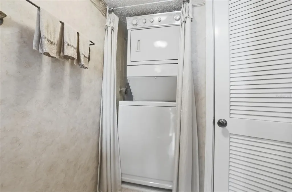 6511 Driftwood Drive Hudson FL 34667