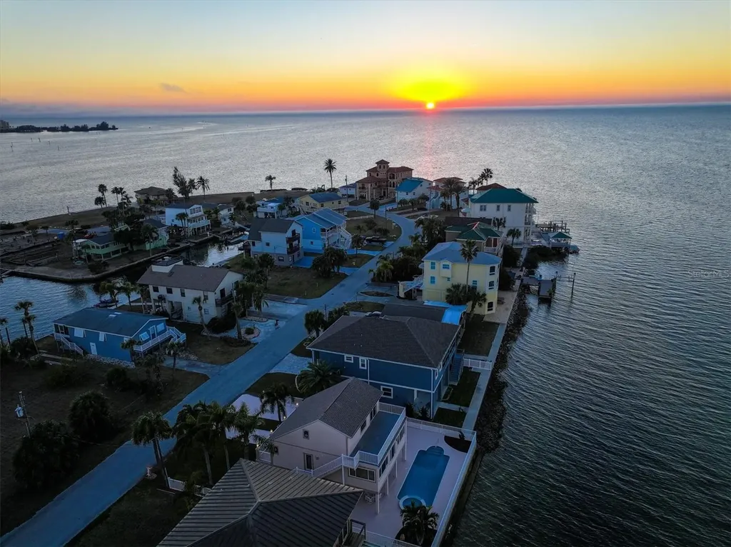 6511 Driftwood Drive Hudson FL 34667