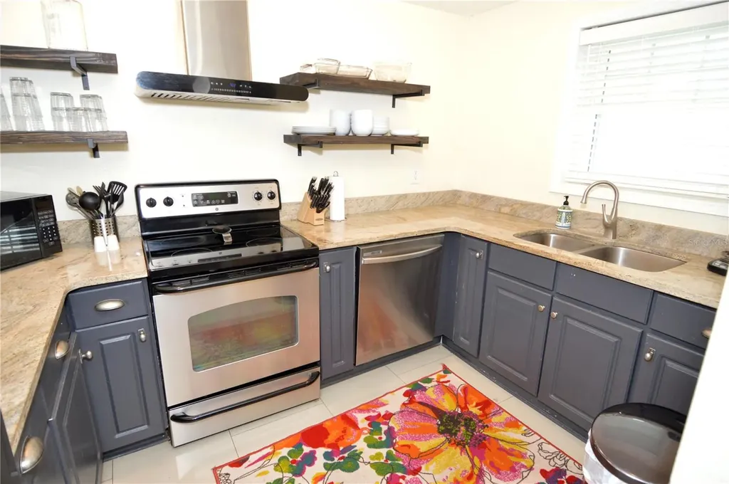 3873 Pompano Drive SE St Petersburg FL 33705
