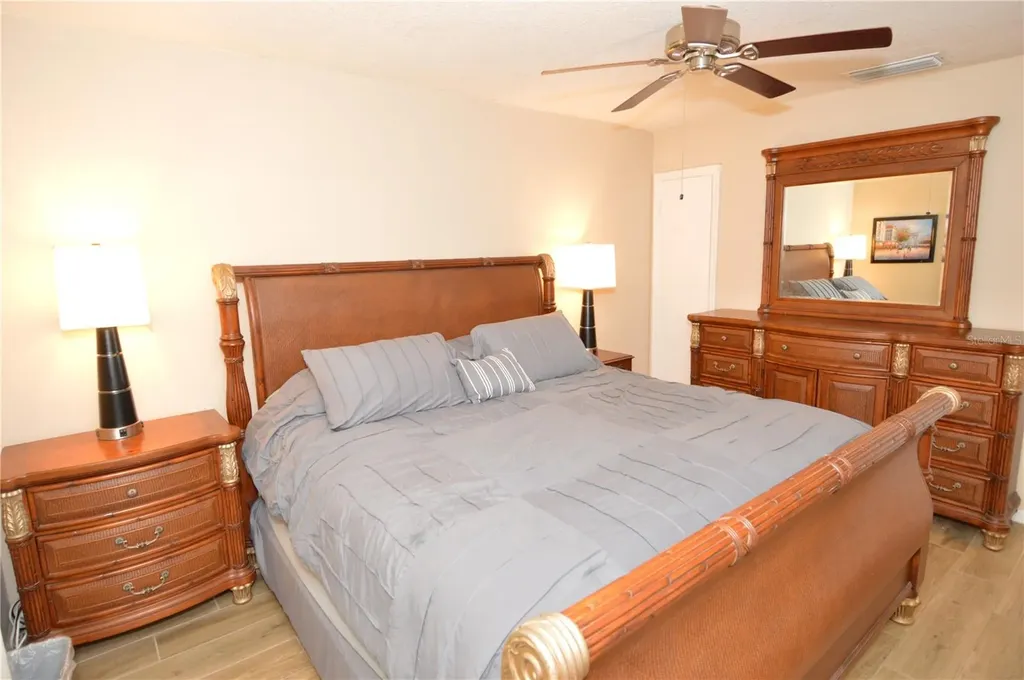 3873 Pompano Drive SE St Petersburg FL 33705