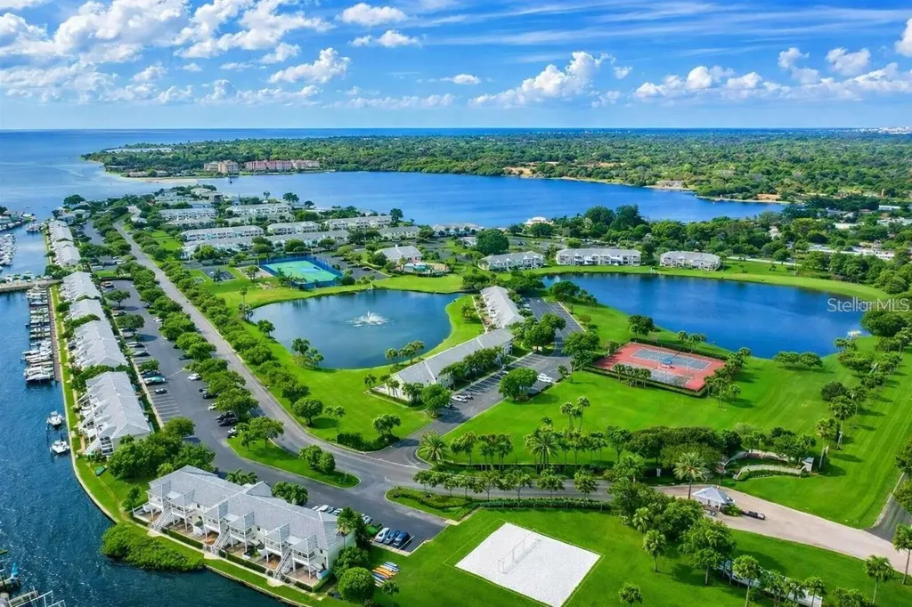 3873 Pompano Drive SE St Petersburg FL 33705