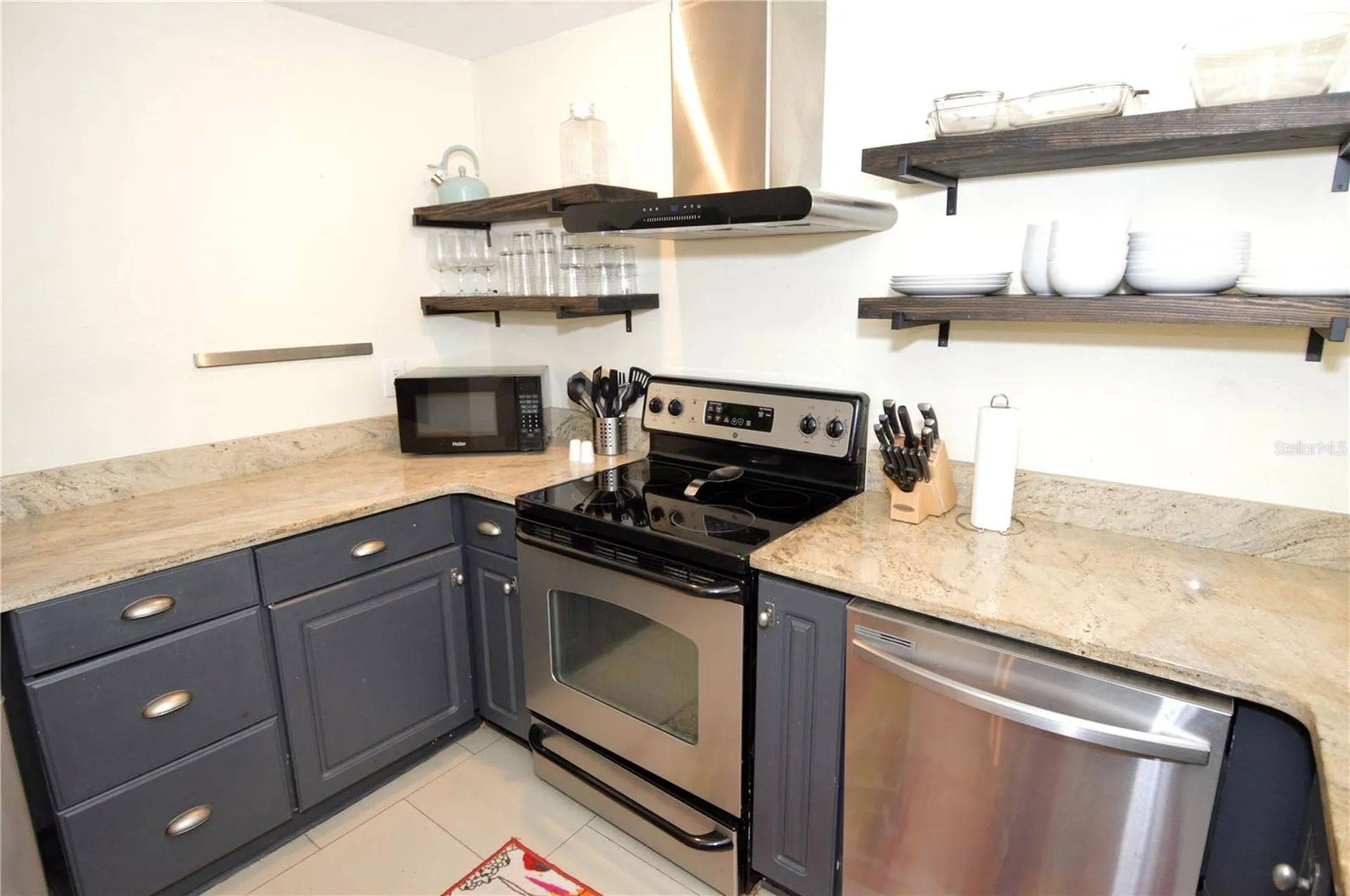 3873 Pompano Drive SE St Petersburg FL 33705