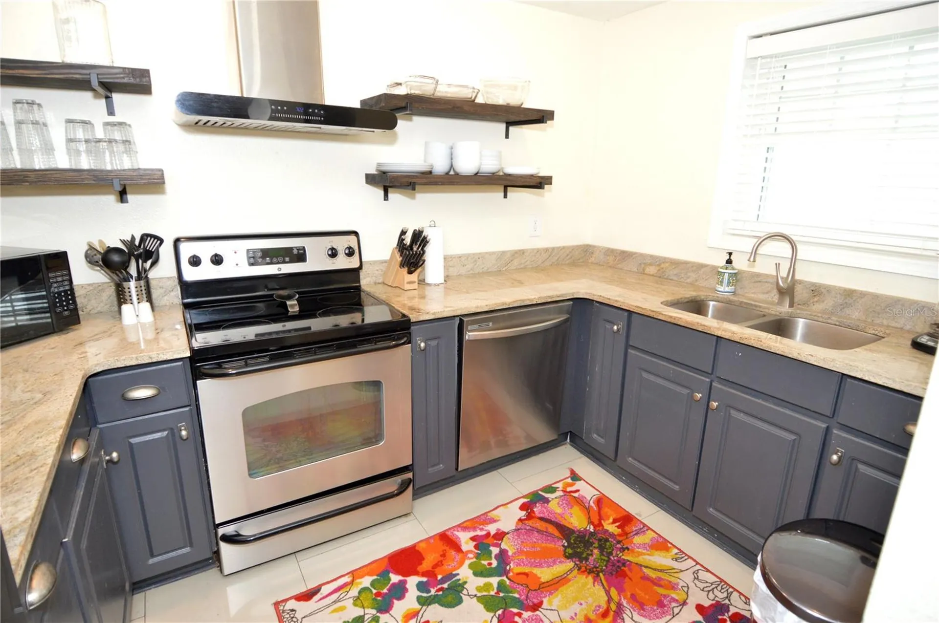 3873 Pompano Drive SE St Petersburg FL 33705