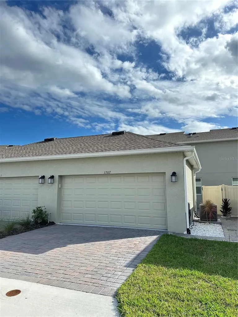 1707 Cross Prairie Parkway Kissimmee FL 34744