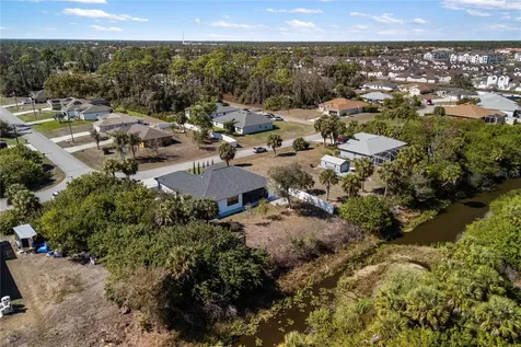 2470 Abbotsford Street North Port FL 34287