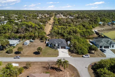 2470 Abbotsford Street North Port FL 34287