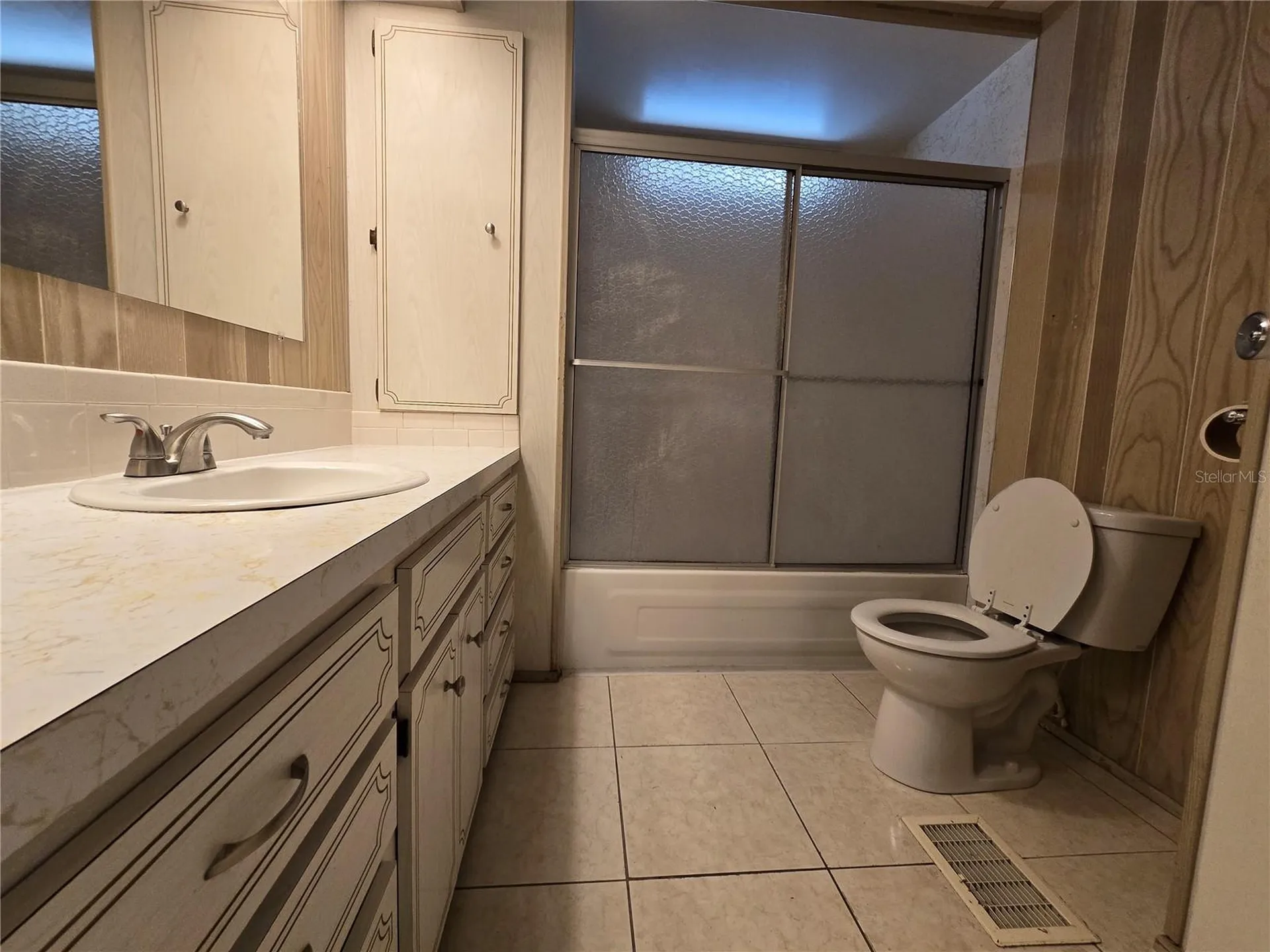 1805 Blue Lake Drive Lakeland FL 33801