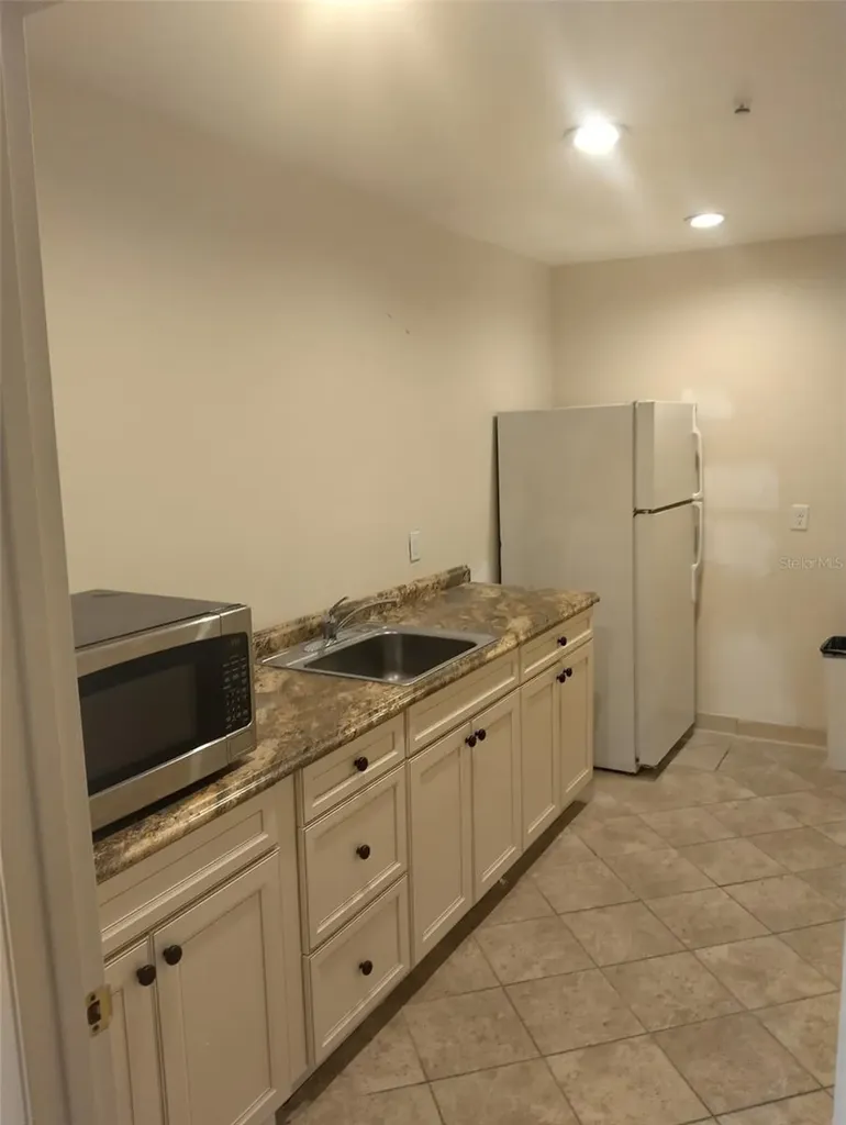 2482 Enterprise Road Clearwater FL 33763