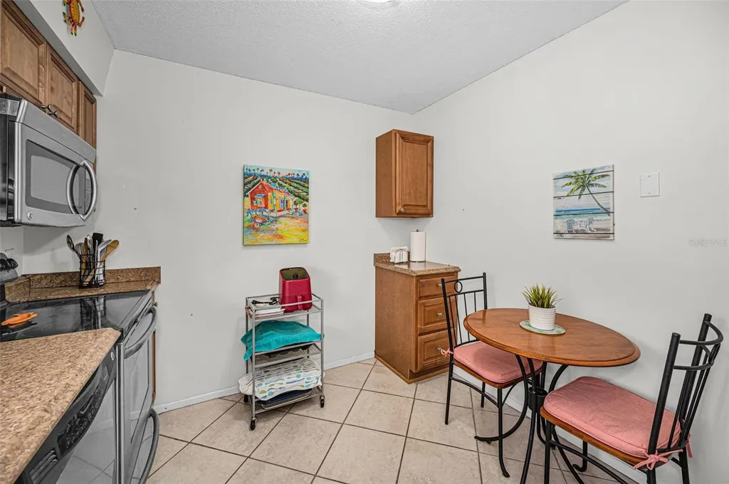 9940 47th Avenue N St Petersburg FL 33708