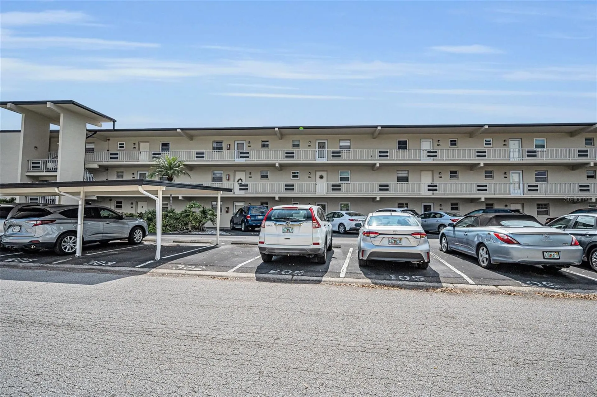 9940 47th Avenue N St Petersburg FL 33708